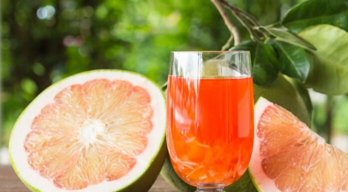 The Morning Cleanse: 5 Drinks to Detox Your Body and Revitalize Your Health Like a Powerful Tonic