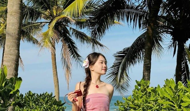 3 Pretty Pastel Shades for Your Vacation Wardrobe: Flattering on Both Fair and Tan Skin Tones