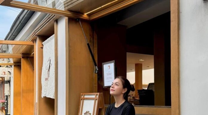 The Ultimate Guide to Ageless Style: Unlocking Youth with Simple Staples