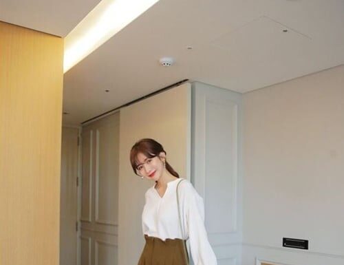 The Ultimate Guide to Wide-Leg Pants: 5 Styles to Flatter You All Year Round