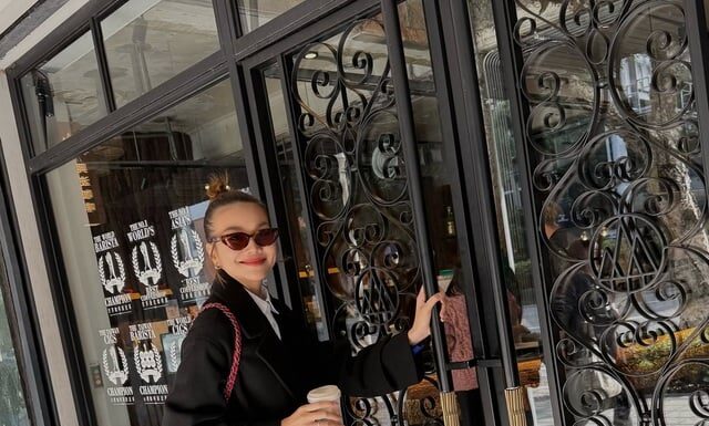 The Ultimate Style Guide: Wide-Leg Pants Edition