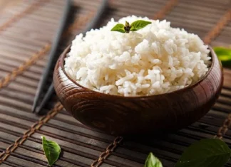 The Perfect Fried Rice: A Golden, Crispy, and Fluffy Delight