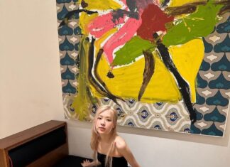 The Ultimate Guide to Power Dressing: Rosé of BLACKPINK and Her Sleek, Chic Trouser Looks