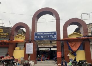 The Student Hub: Exploring Hanoi’s Bustling Food Paradise