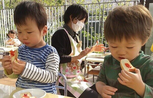 “Nurturing Good Habits from a Young Age: Empowering Playtime Energy Breaks”