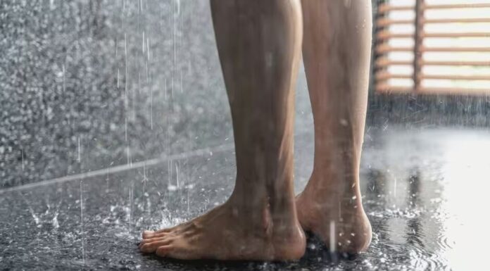 The Best Time to Shower: A Microbiologist’s Take on the Ideal Shower Routine