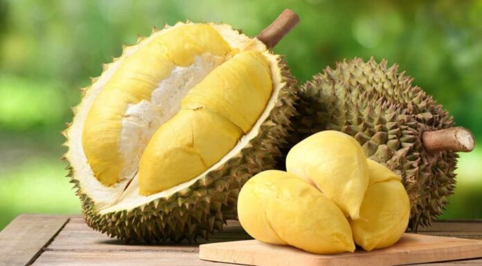 5 Fruits to Avoid Eating at Night: A Healthy Guide to Better Sleep and Wellbeing