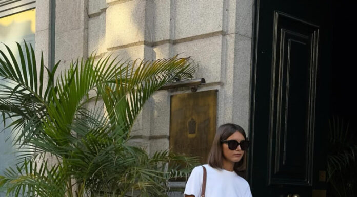 The Ultimate Guide: 6 Ways to Style Your Tee and Long Skirt for Work and Play