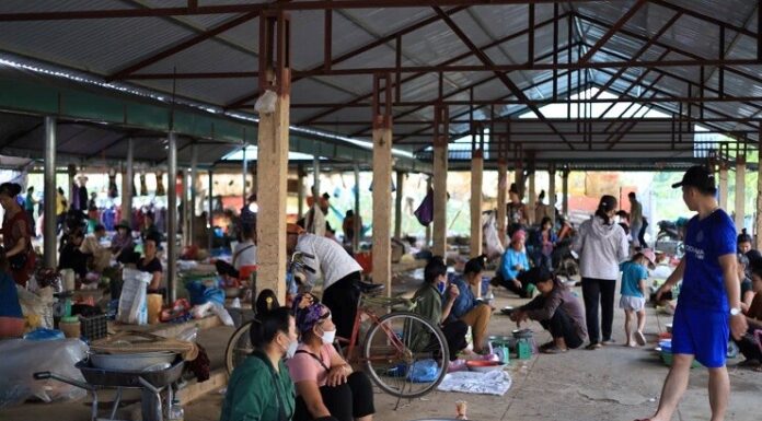 The Ultimate Guide to Sơn La’s Bizarre Market: How a Unique Trading Style Sells Out in Just 4 Hours Daily