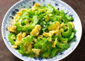 The Secret to Perfectly Crisp and Bitter Melon Stir-fry: A Simple Trick for a Delicious Dish
