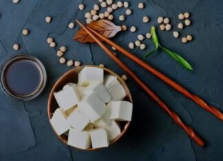 “Tofu: A Nutritional Powerhouse, But Beware If You Fall Into These Three Categories”