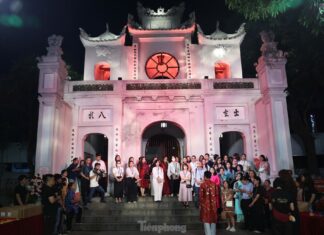 “Unveiling the Night Tour of Quan Thanh Temple: A Journey into Hanoi’s Spiritual Heart.”