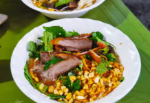 The Ultimate Beef Jerky Salad: A Local Favorite for 26 Years at Thanh Ha Market