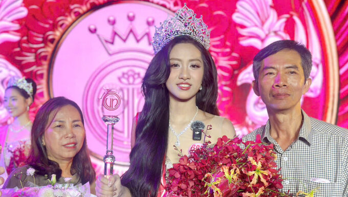 “Father of Ha Truc Linh: ‘I Gave My Daughter Over a Million Dong to Compete in the Beauty Pageant'”