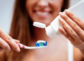 5 Toothbrushing Mistakes That Are Ruining Your Teeth – Are You Guilty?