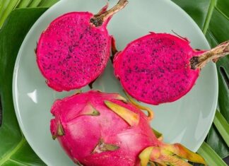 “4 Superfoods to Eat for a Healthy Uterus: Detox Your Way to Wellness”