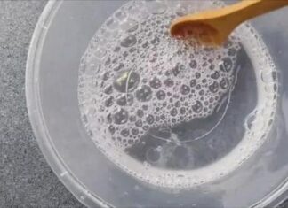 The Ultimate Guide to Cleaning Your Fan Quickly and Efficiently: A Plastic Bag Trick for a Sparkling Finish