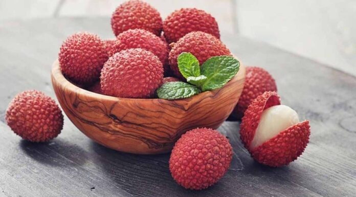 “Enjoy Summer With Luscious Lychees: A Guide to Savoring This Seasonal Treat”