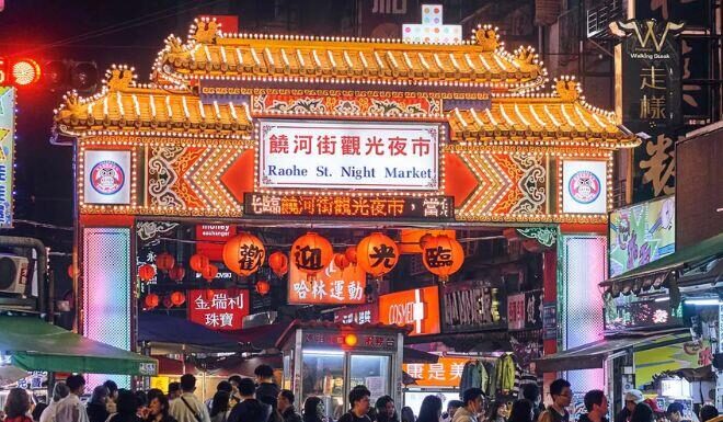 The Ultimate Guide to Taiwan’s Iconic Night Market: Home to 6 Michelin-Starred Stalls, Welcoming 20,000 Visitors Each Night