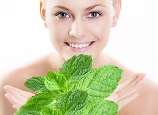 3 Mint Leaf Masks to Banish Breakouts and Minimize Pores