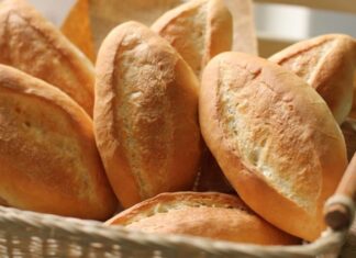 “5 Health Conditions That Are a No-Go With Bread”