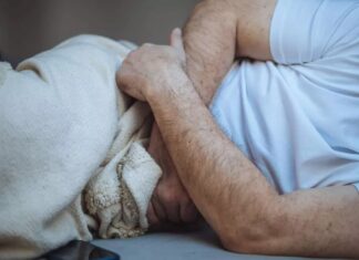 “COVID-19 Alert: New Variant Presents Unusual Symptoms, Causing Confusion”