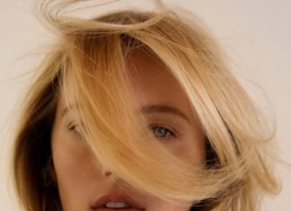 3 Simple Tips for Sleek and Smooth Hair, Even on Humid Days