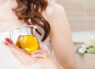 The Miracle Olive Oil and Egg Treatment for Dry, Damaged Hair