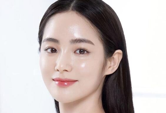 “Unlocking Flawless Radiance: Discover the Ultimate Aloe Vera and Rose Beauty Regimen”