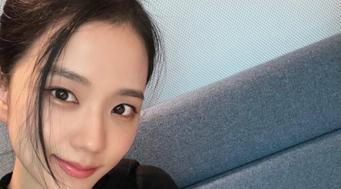 “Unlock Beauty Secrets with Just One Affordable Baby Oil Bottle: Simple Hacks for Stunning Results”