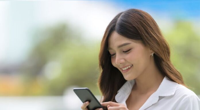 The Magic of Smart Phone Usage: Look 10 Years Younger, It’s Not a Myth but Backed by Science