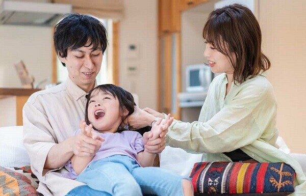 The Four ‘Marks’ of a Child Destined for Great Wealth: A Filial Piety Tale