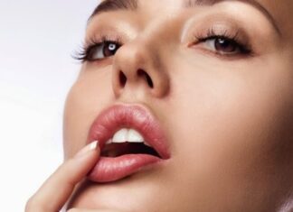 5 Simple Tips for a Perfectly Plump Pout this Holiday Season