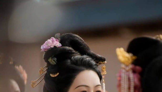 4 Timeless Beauty Habits of Yang Zi, the Ageless Chinese Actress