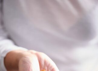 5 Super Seeds to Snack on This Holiday Season Without Packing on the Pounds