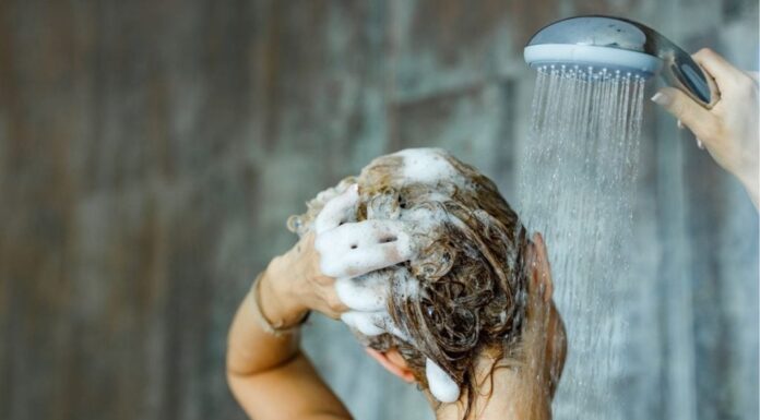 “Shocking Revelation: A Common Shampoo Ingredient May Cause Hair Loss, Say Doctors: The Dark Side of ‘Natural’ Products.”