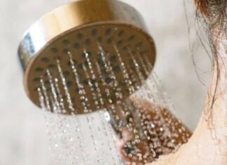 Should You Shampoo Before or After Showering? Many Are Doing It Wrong.