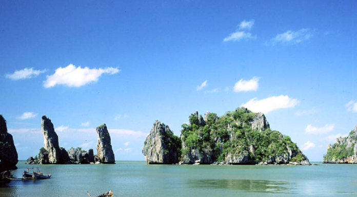 Unveiling the “Mini Ha Long Bay”: A Secluded Island with a Mystical Legend