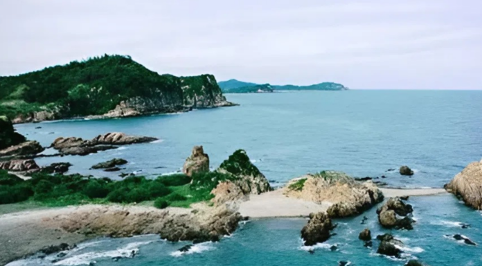 Uncover the Island with a Gem-like Name, a 200km-Distance from Hanoi, that Charms Visitors with its Picture-Perfect Scenery.