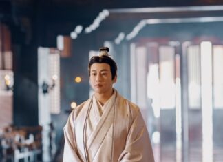 The Male Lead’s Rival: A Muscular Figure, Once the Internet’s Renowned Liang Shanbo.