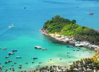 The Island Nicknamed “Ha Long Bay of the South”: Snap-Worthy Spots and Mouthwatering Delicacies