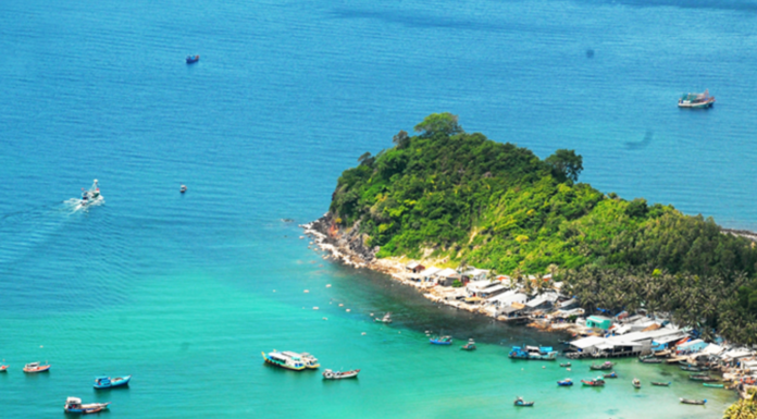The Island Nicknamed “Ha Long Bay of the South”: Snap-Worthy Spots and Mouthwatering Delicacies
