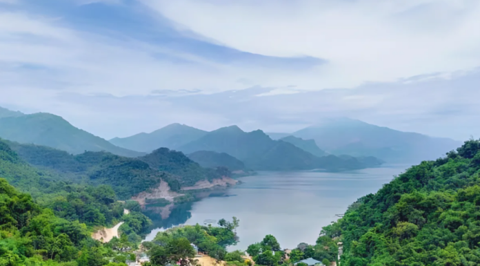 Unveiling a Mountainous District Over 100km from Hanoi: A Scenic Escape for Healing and Rejuvenation