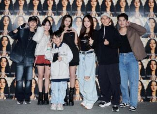 “Mom of Four in Showbiz Stuns with Youthful Looks, Outshining K-Pop Star Jisoo with Simple Beauty Hack”