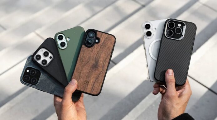 Why Do Foreigners Usually Avoid Phone Cases While Vietnamese People Love Them?