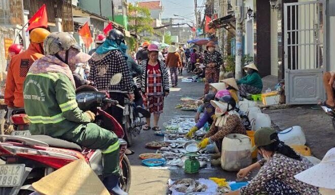 The Bustling Phan Thiet Market: From a Humble ‘Chồm Hổm’ to a Thriving Hub, What’s the Secret to its Success?