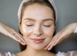 The Ultimate Guide to a Flawless Face: 5 Easy Steps to a Perfect Makeup Look