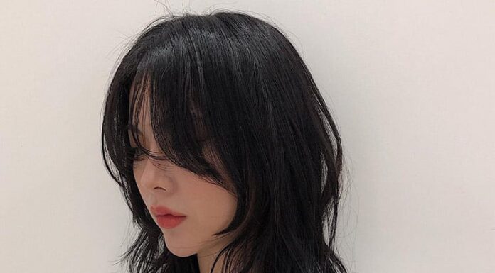 The Ultimate Guide to Transforming Your Round Face with the Hottest Hair Trends of 2025