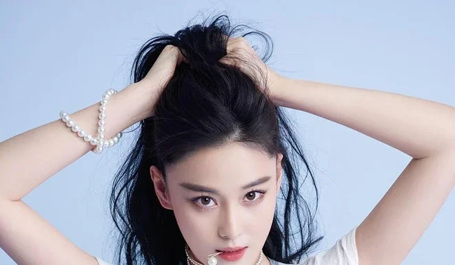 “Lyrical Demon” Zhang Xin Yu Loses 6.6 lbs in 5 Days, Glowing Skin Amazes All