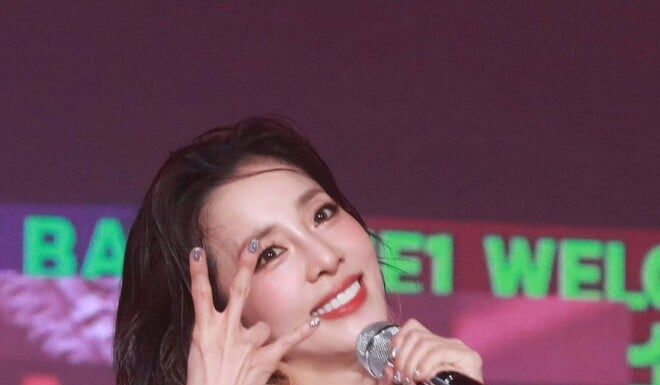 The K-pop Legend Shocks Fans with Her Youthful Radiance: Sandara Park Defies Age at 39.